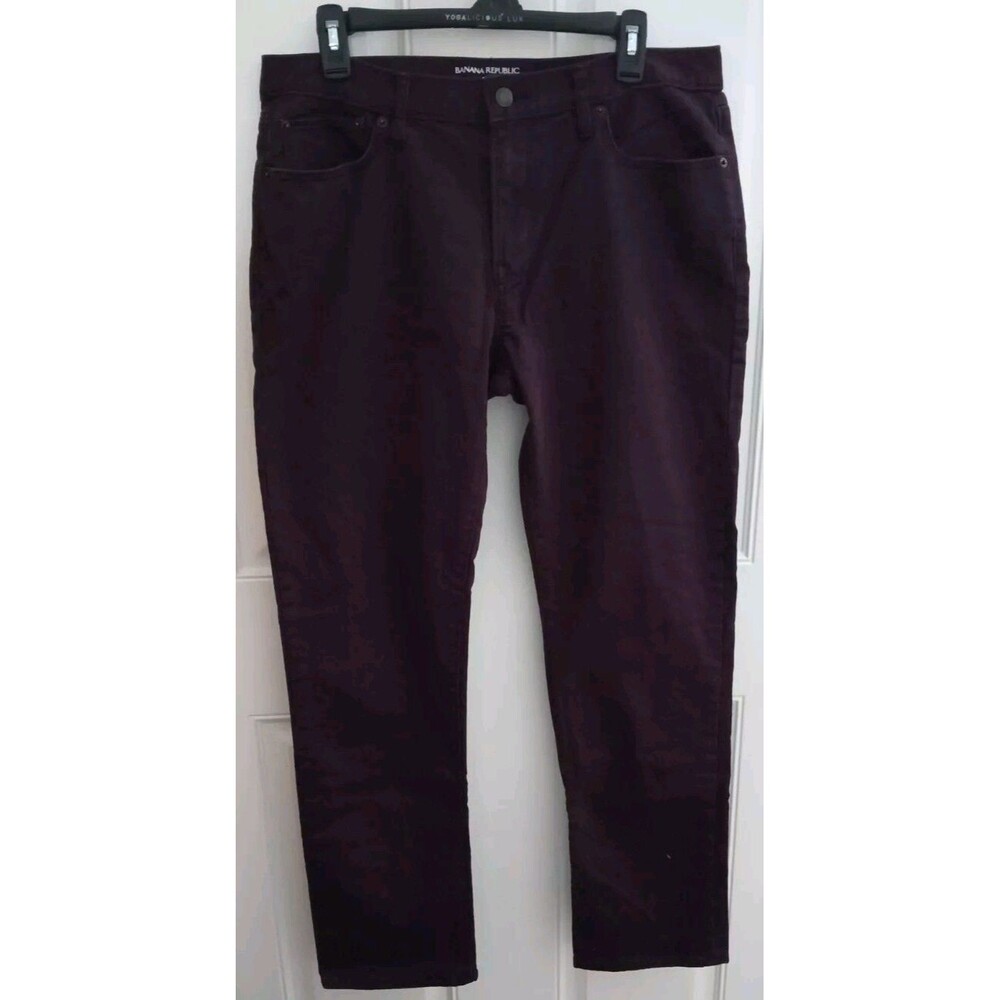Banana Republic Men's Travel Jean Slim Fit (Size: 34/32) (Color: Burgundy) Used